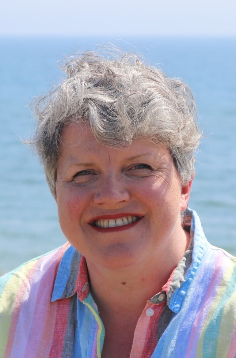 Rachel beach close-up v2